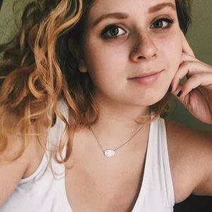 Meet your Posher, Dagny